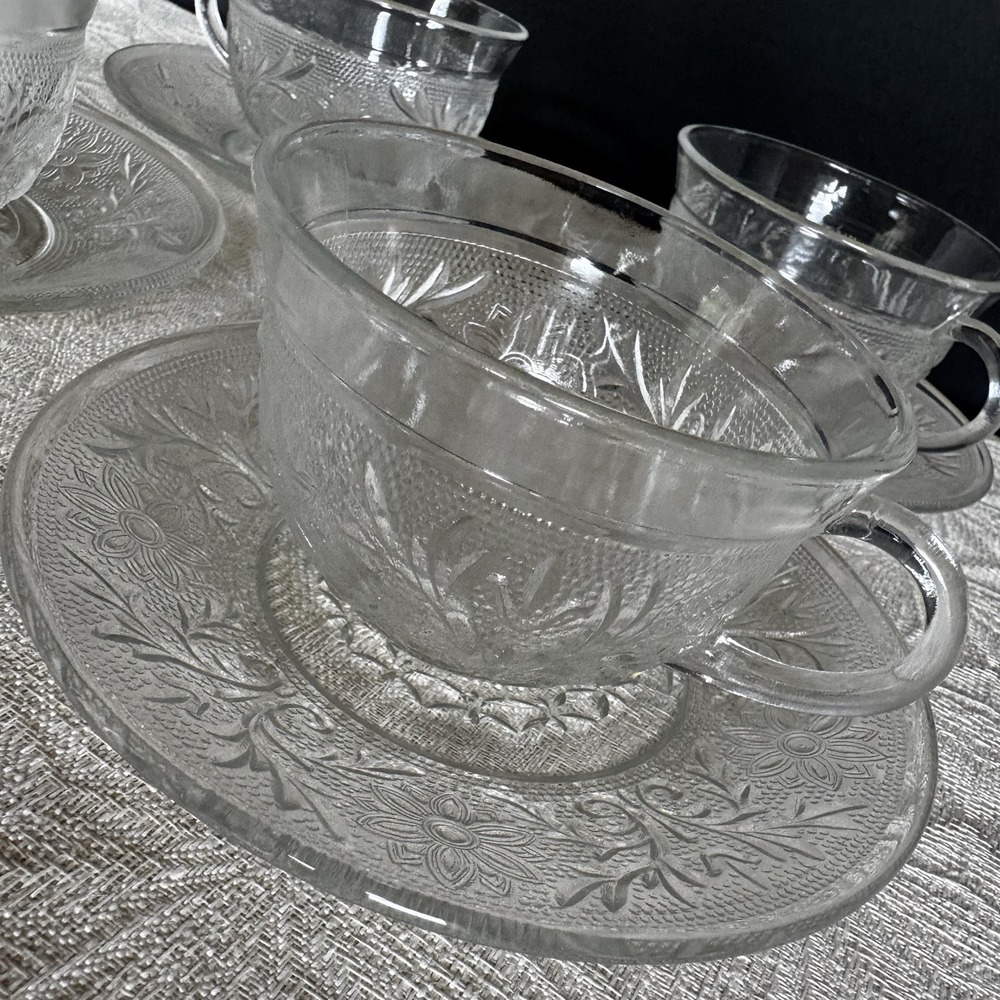 Indiana Glass Tiara Glass Sandwich 2 5/8" Cup & Saucer - 4 Sets Depression Glass - Picture 4 of 5